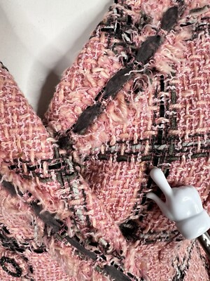 CHANEL ブーティー 足元に輝く、眩しすぎるCCロゴ】CHANEL ショートブーツ (CHANEL