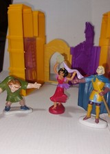 Vintage HUNCHBACK OF NOTRE DAME Fold Up Travel Disney 7" Playset with Figures