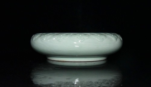 Chinese Bean Green Glaze Porcelain Carved Dragon Pattern Brush Washer 13023