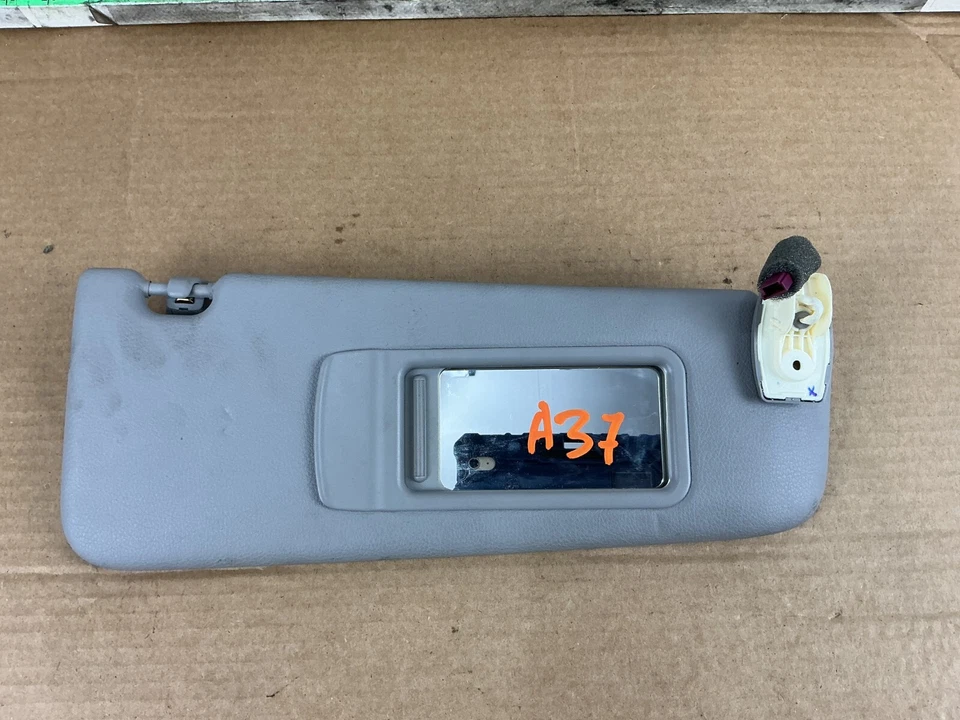 Оригинальный солнцезащитный козырек передний правый со стороны пассажира для BMW 535i F10 xDrive 2010-2016 годов выпуска - Изображение 3 из 4