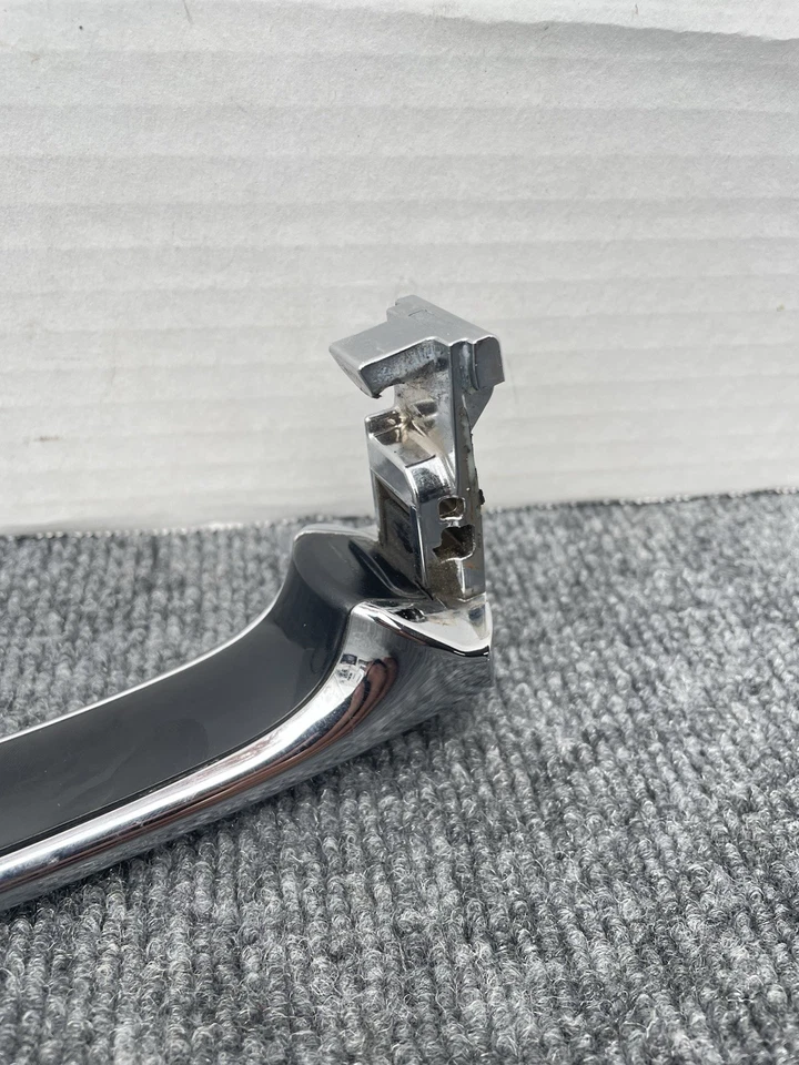 Manija de puerta exterior cromada 11-19 Infiniti M37 M56 lado conductor delantero izquierdo Foto 4 de 4