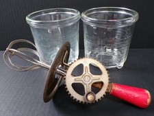 VINATGE EKCO A & J BEATER WISK MIXER MANUAL KITCHEN TOOL + TWO GLASS 2-CUP JARS