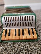 T W A Castelfidardo Childs Accordion Made In Italy Vintage Working Condition 