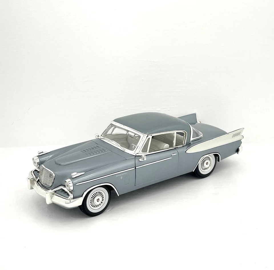 Anson 1:18 scale diecast 1957 studebaker gold hawk Style gray and White - Image 3 of 4