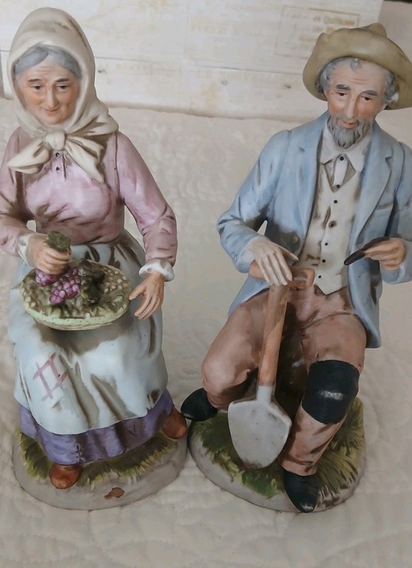 HOMCO Home Interiors, Old Man and Woman Farmers Couple Porcelain Figurines #1433