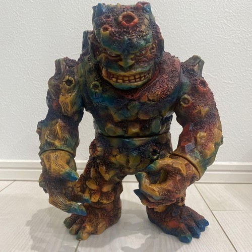 Kaiju GAMBAA Koubou H8.6 Sofubi Shikaruna - Picture 2 of 6