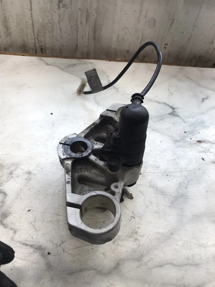 03 BMW F650 F 650 CS F650CS superior tripla árvore ignição chave interruptor de partida - Imagem 3 de 4