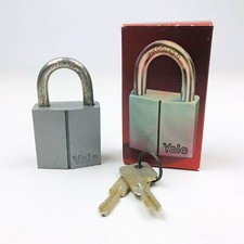 Yale Padlock 7113 7/8 Long x 0.25 Diam Shackl...