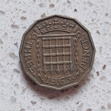 Threepence 1963 Elizabeth II See Photographs.