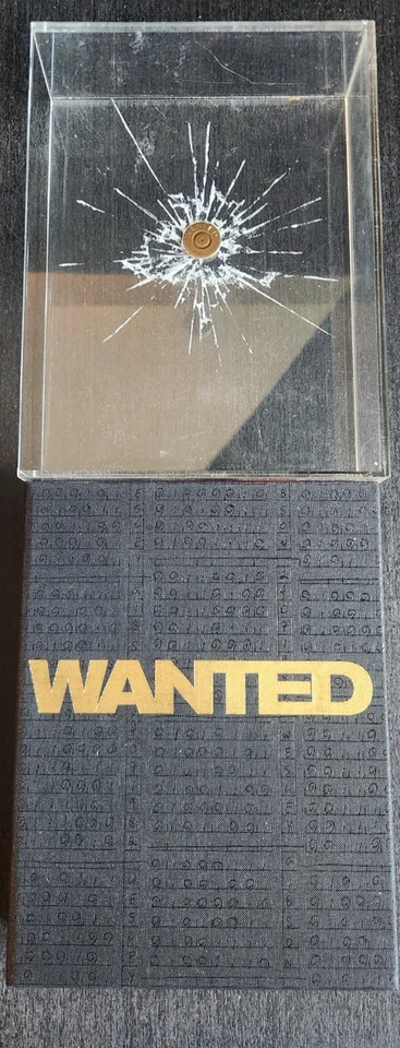 WANTED: BLU-RAY HTF SPECIAL EDITION BOX SET LUCITE BULLET W/ALL INSERTS SEALED! Foto 2 de 4
