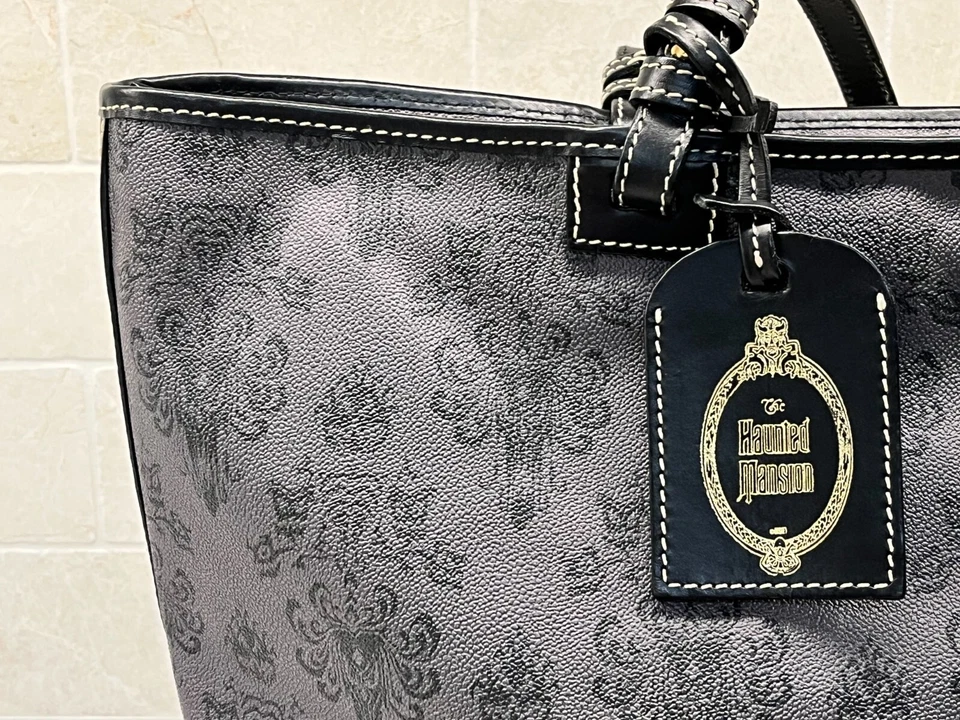 Papel de parede Disney Dooney and Bourke Haunted Mansion cinza bolsa grande excelente estado - Imagem 4 de 4