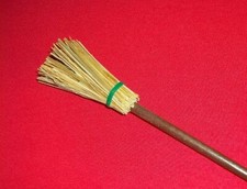 Avon Chilly Sam or Samantha Replacement Broom 