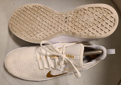 women's air max bella 2 training shoe white and gold