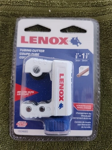 Lenox 1/8"-1 1/8" Tubing Cutter 1924665 NEW - Picture 1 of 4