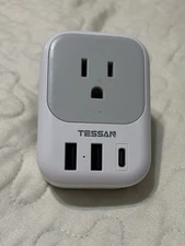Tessan UK to US Plug Adapter, Type G Travel Converter with 3 USB Charger