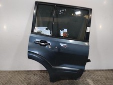 Porte arrière et accessoires Mitsubishi PAJERO