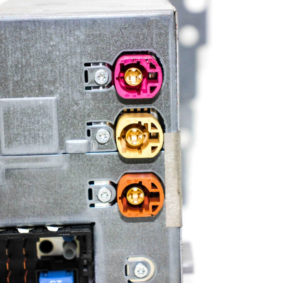 BMW 6 Gran Coupé F06 Reproductor de música sin GPS 9293397 4.4 Gasolina 330kw 30259125 Foto 4 de 4