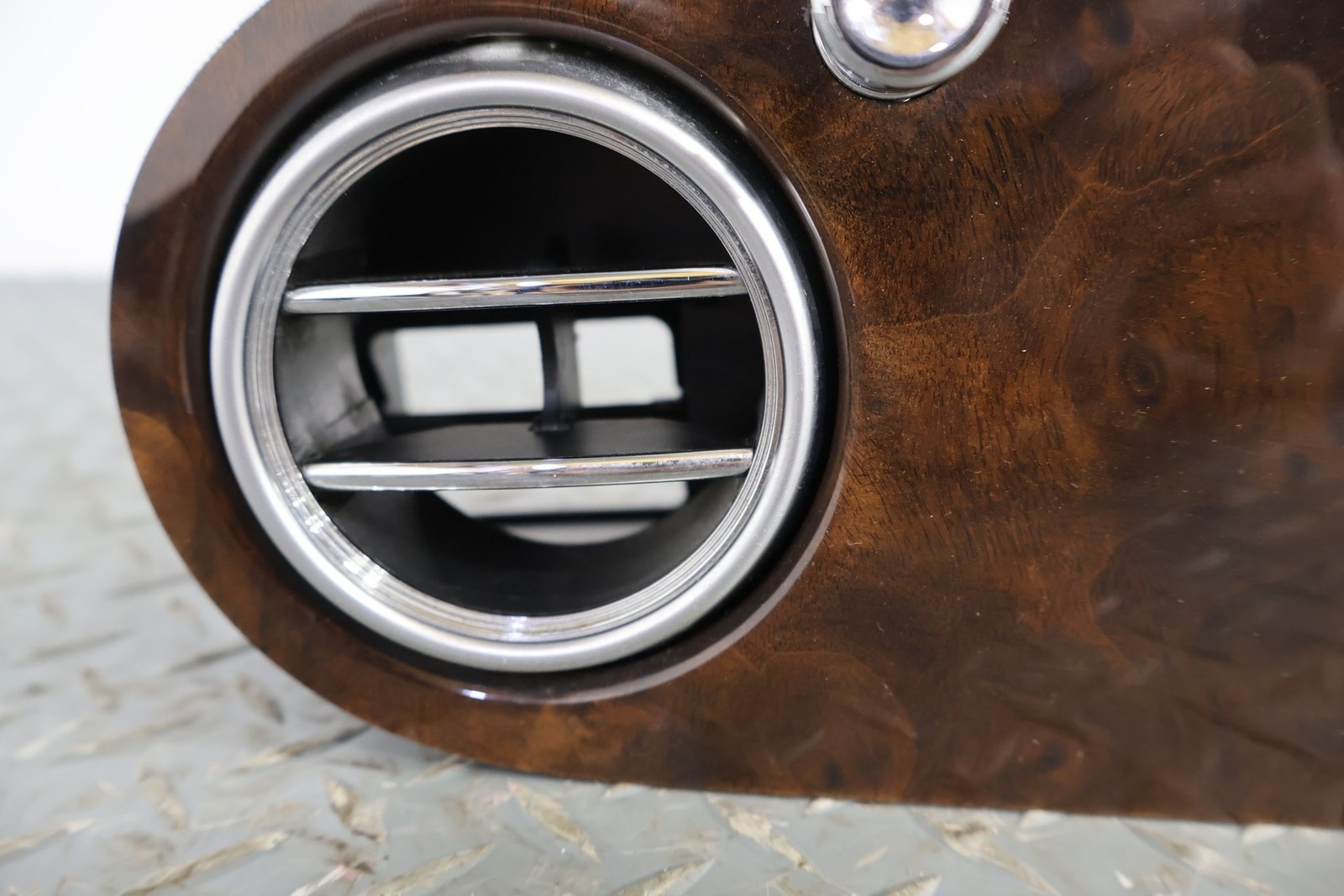 06-12 Bentley Flying Spur Interior Speedometer Trim Bezel (Woodgrain) OEM