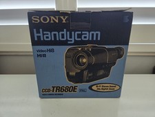 Sony CCD-TR680E Hi8 Video 8 Handycam Camcorder