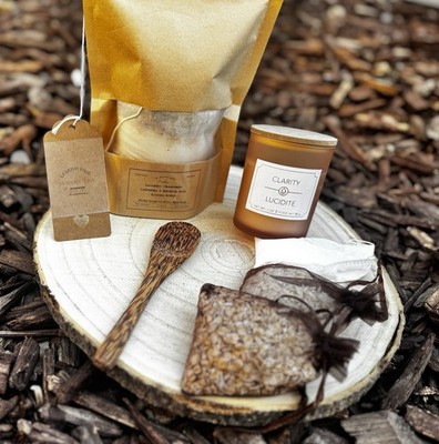 La Bathy Bag s Jumbo Sereni-tea Herbal Detox Bath Soak -Lavender Matcha