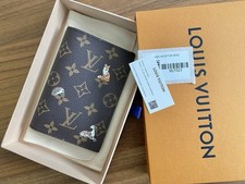 Louis Vuitton Monogram Forest Passport Cover