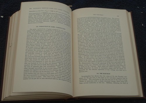 Fundamentals of Electricity and Magnetism, Leonard B. Loeb - 1938 2nd Edition - Picture 12 of 12