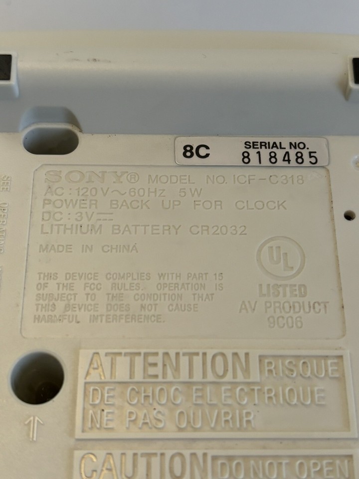 White Sony Dream Machine Duel Alarm Clock Radio ICFC318 Auto Time Set