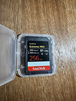 SanDisk Extreme PRO SDXC UHS-II Speicherkarte V90 256GB (300 MB/s, Full-HD) SD