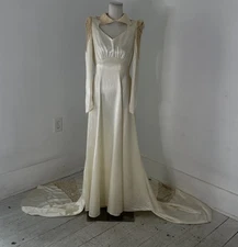 Vintage 1930s Liquid Satin Inset Lace Keyhole Bust Wedding Dress With Long Train