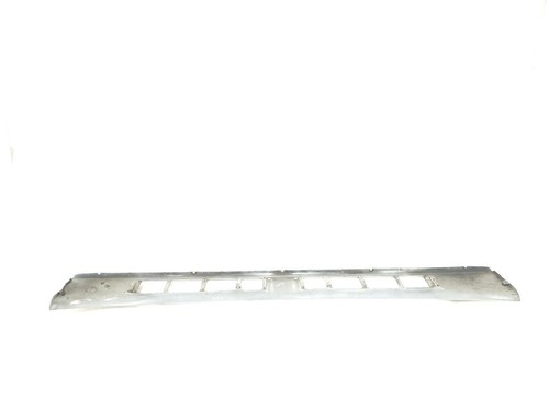 1990 Bentley Turbo R Automatic OEM Windshield Wiper Cowl Vent Panel White  - Picture 8 of 20
