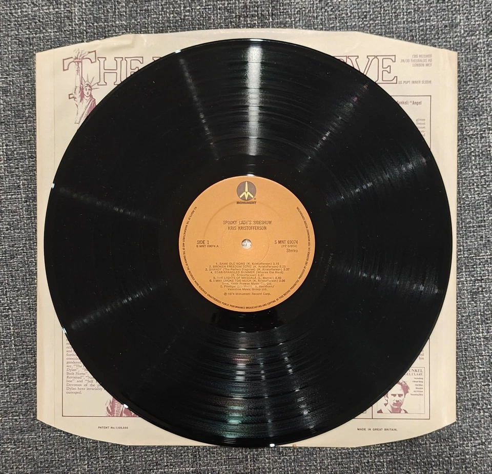 kris kristofferson Hand Signed LP 1974 "Spooky Lady's Sideshow - Image 4 of 4
