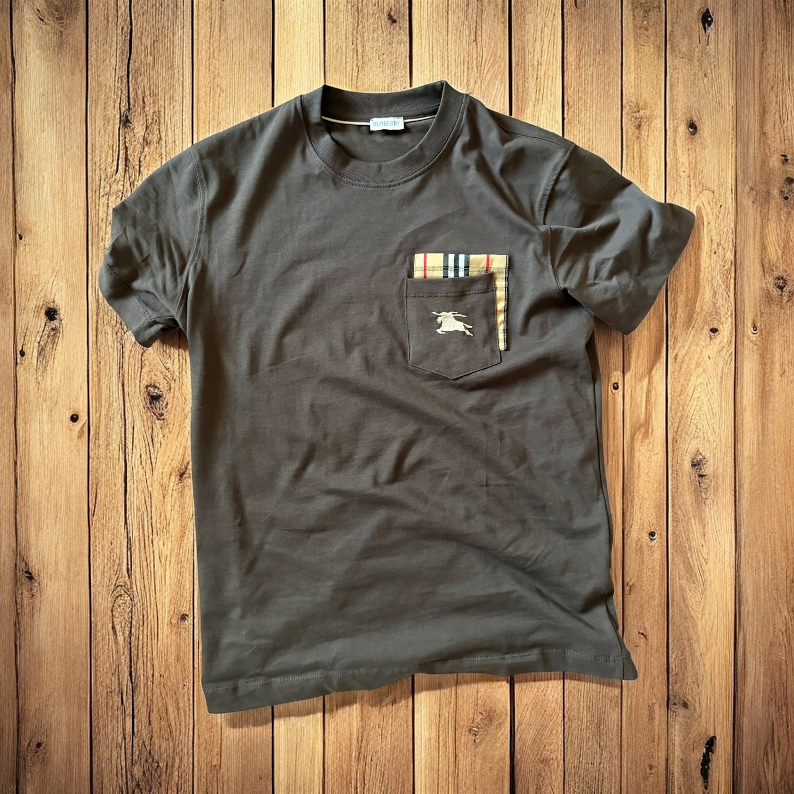t shirt burberry, Burberry T-shirt Pocket Logo Archive Check