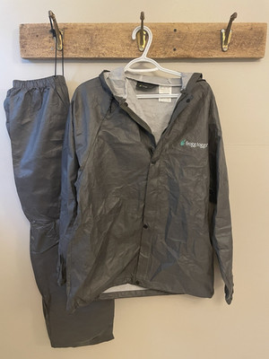 Frogg Toggs Hooded Fishing / Biker Rain Suit 2-Piece Jacket & Pants Gray S/M
