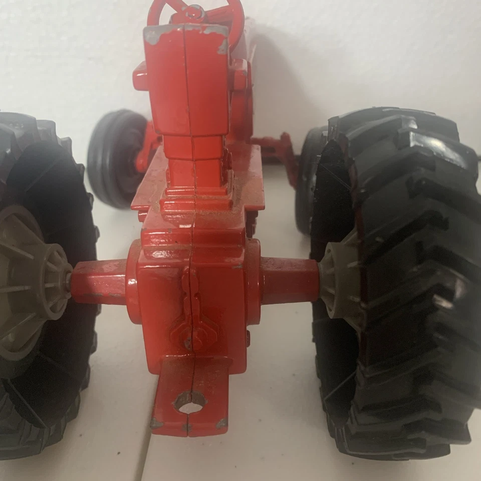 Vintage ERTL 1/16 Diecast IH International Harvester Tractor w/Harvester & Wagon - Image 4 of 4