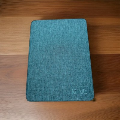 Amazon Kindle Paperwhite Signature 12th Gen 32GB 7in Jade Wi Fi USB C Bundle