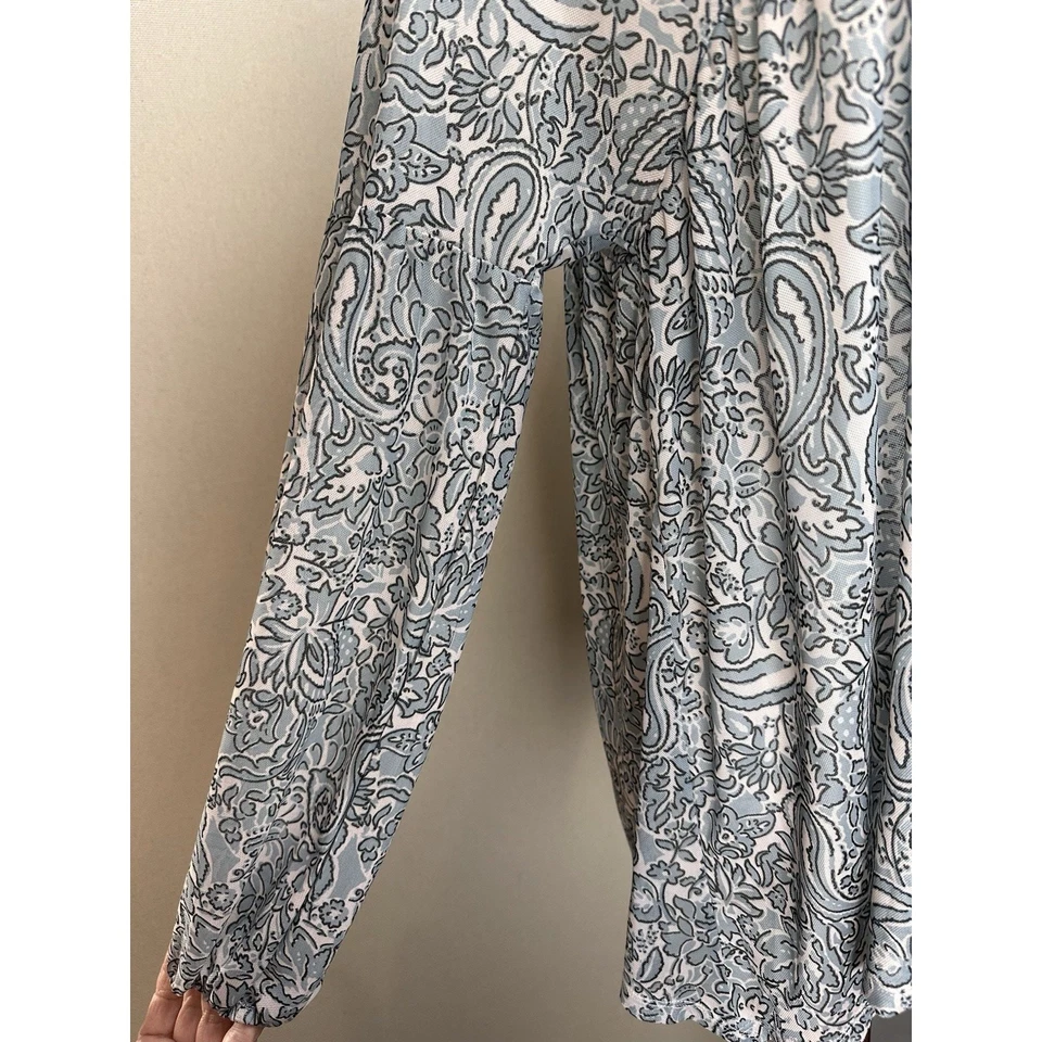 Day Trip BKE BLUE WHITE FLORAL BABYDOLL TUNIC PEASANT TOP BLOUSE Long Sleeve NWT - Image 4 of 4