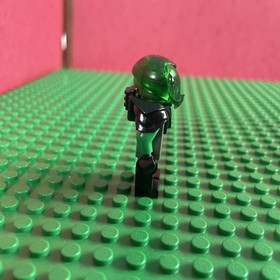 Used LEGO Minifig - Rare Space Insectoids Zotaxian w/armor Alien Set 6977