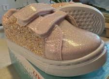 dot & zazz Girl’s Pink Glitter Slip On Sneakers Toddler Size 10
