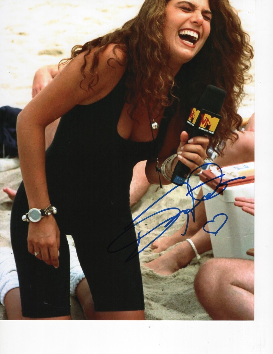 MTV VJ DAISY FUENTES SIGNED SPRING BREAK 8X10 SUPER HOT | eBay