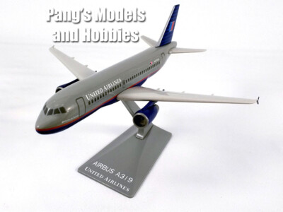 Airbus A319 (A-319) United Airlines 1/200 Scale Model by Flight Miniatures