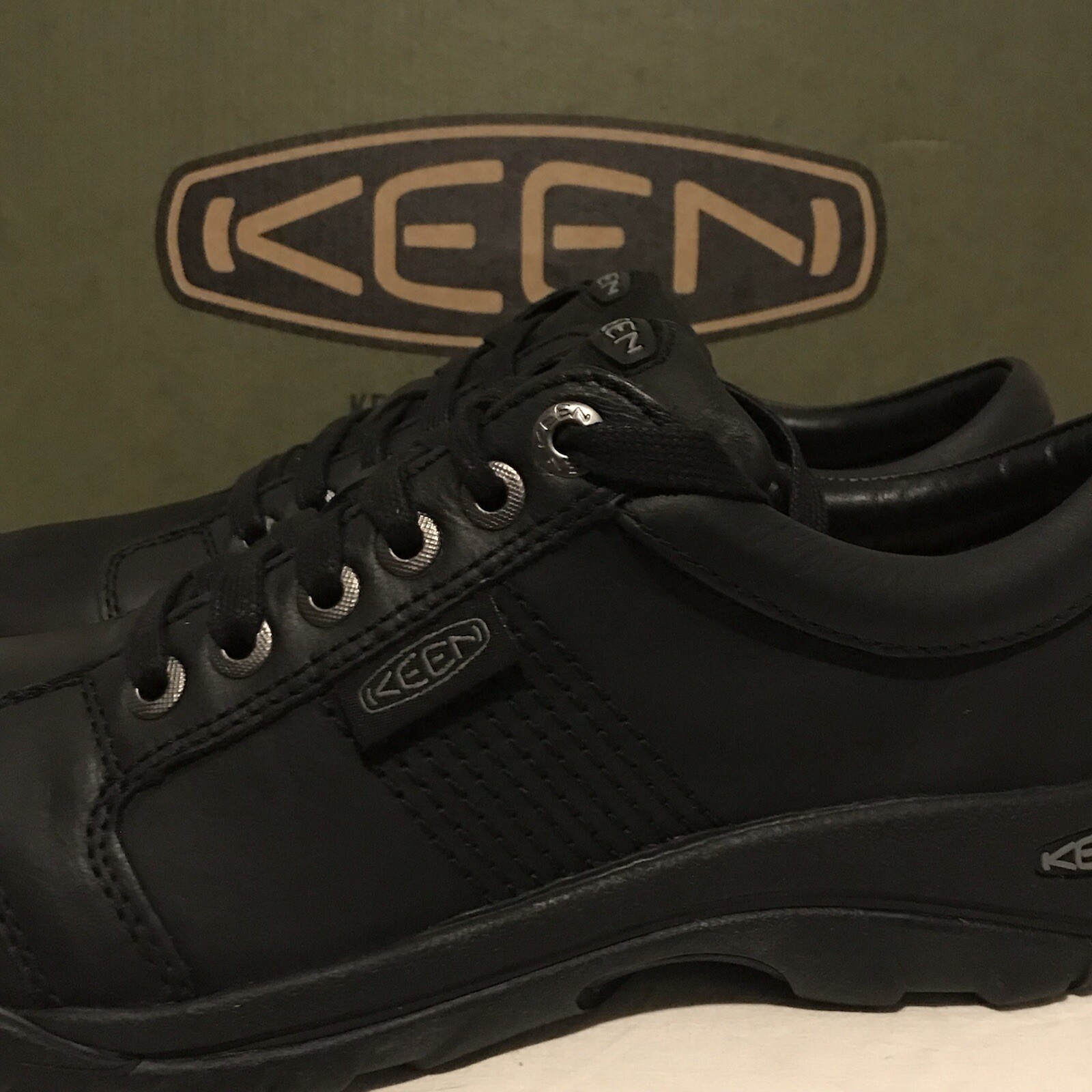 Scarpe sneakers Oxford Austin nuove Keen da uomo taglia 7 5 M 1002990 nere