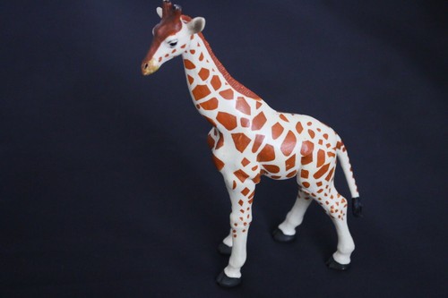 SAFARI LTD TWO GIRAFFE FIGURE LOT - Picture 5 of 8