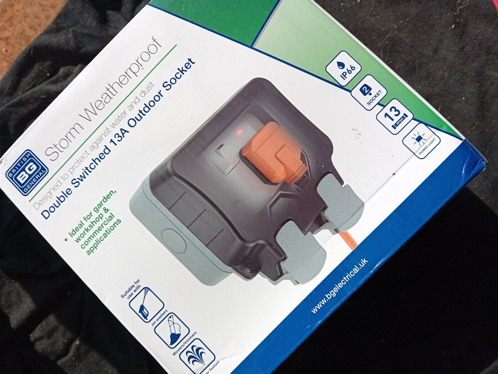 BG Double weatherproof outdoor socket