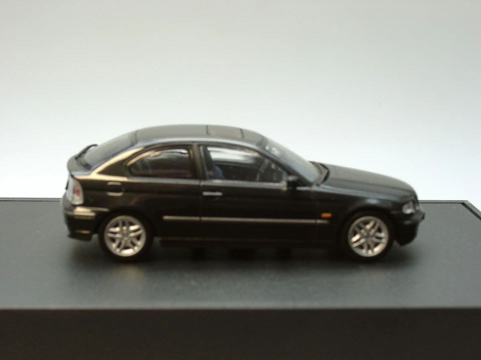 Minichamps BMW 325 ti , 3er Compact, schwarz - dealer Modell - 835 - 1:43 - Bild 4 von 4