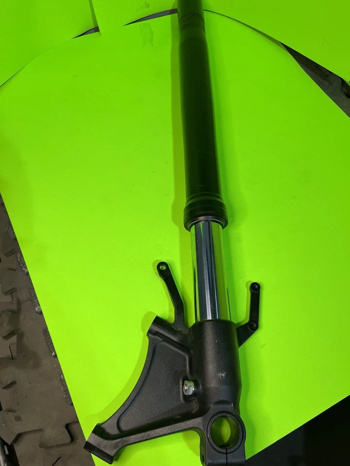 Horquillas Yamaha R1 2007-2008 OEM *rectas* excelente estado usadas sin problemas envío rápido Foto 2 de 4