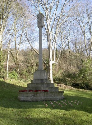 Foto 6x4 Brent Knoll erinnert sich an Brent Knoll\/ST3350 Das Kreuz und Erinnerungen um 2017
