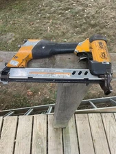 BOSTITCH 438S2 & 438S2R , 1"  WIDE CROWN STAPLER tested working 1 1/2" max legs