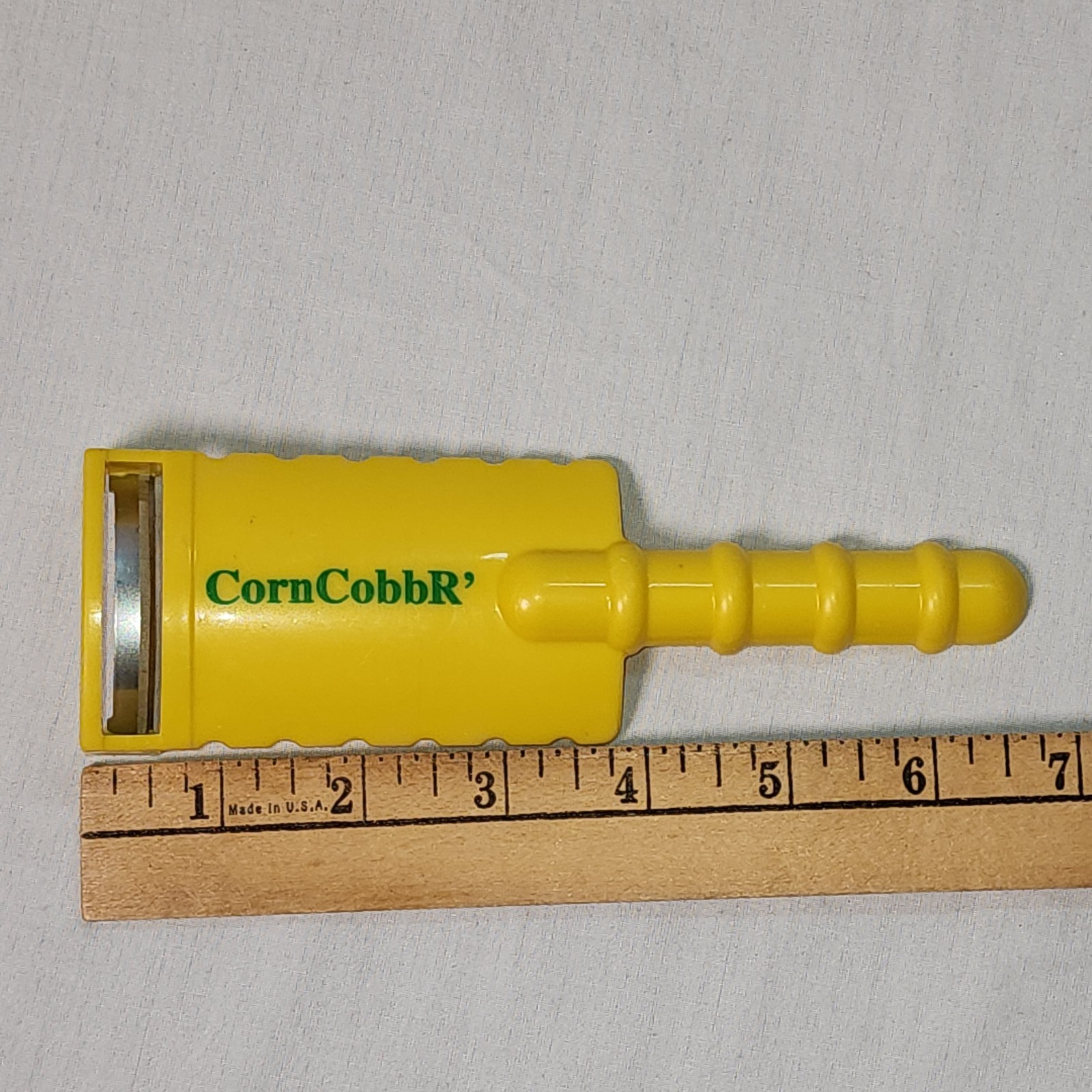 CorncobbR' Corn Cob Kernel Remover 6.5” Evriholder Products Inc. Yellow Plastic