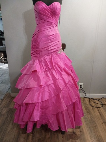 Night Moves Prom Formal Party Dress Size 10 Perfect condition New With Tags 