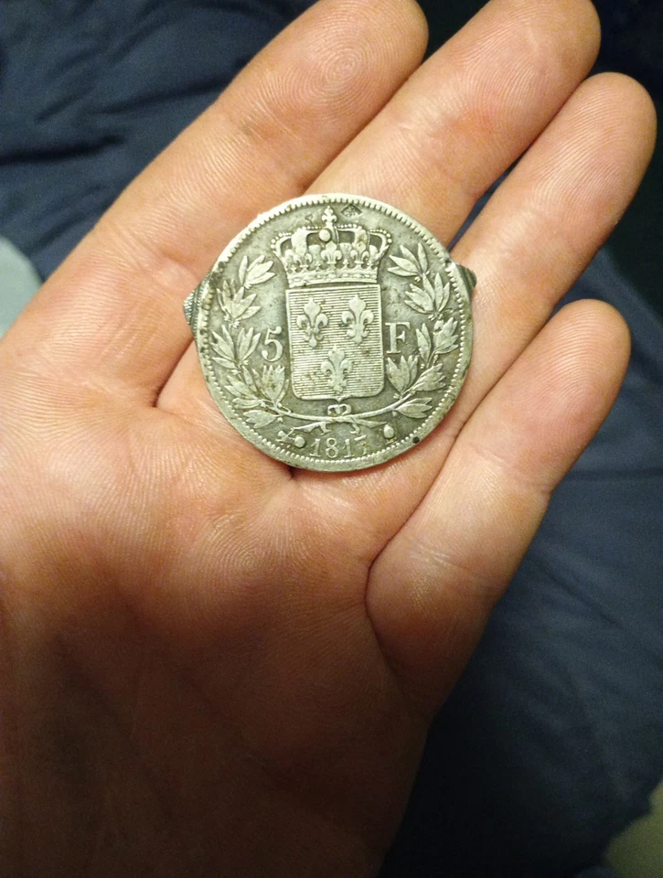 Navaja de Bolsillo Antigua Moneda de Francia Hecha de Plata de 1817 Cortada por la Mitad Foto 2 de 3